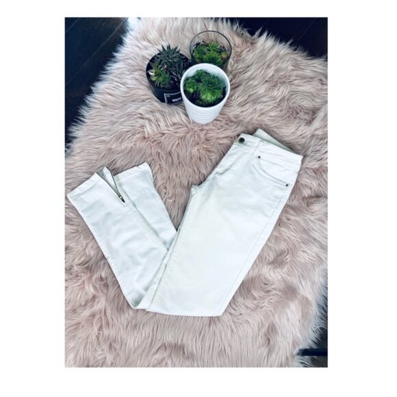 ZARA Vintage White Ankle Zip Denim Jeans - Picture 7 of 16
